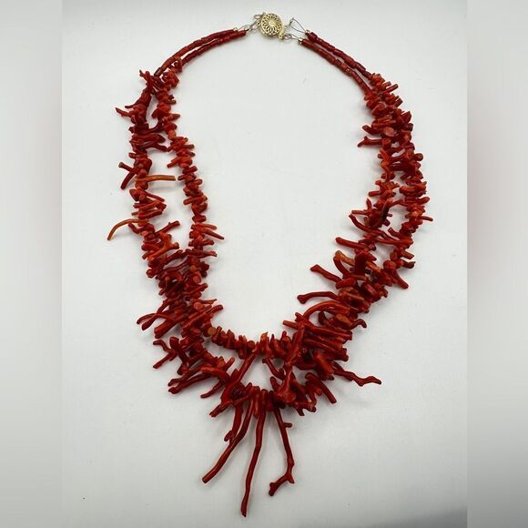 19", double strands graduated Branch Coral with a 14kt yellow gold insert clasp! - Picture 7 of 12